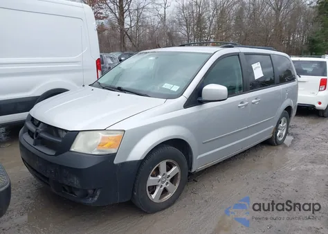 2010 Dodge Grand Caravan Sxt z USA, uszkodzony, nr VIN 2D4RN5D12AR119896